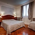 Hotell Hotel Best Roma 4*
