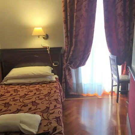 Hotel Best Roma Otel Roma