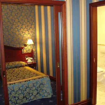 Otel Hotel Best Roma 4*